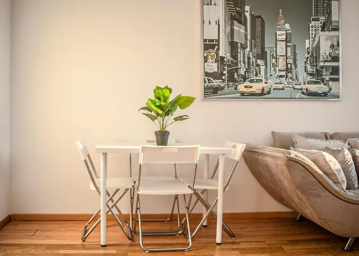 Comfortable 2br Near Millennium Tower Long Διαμέρισμα Βιέννη