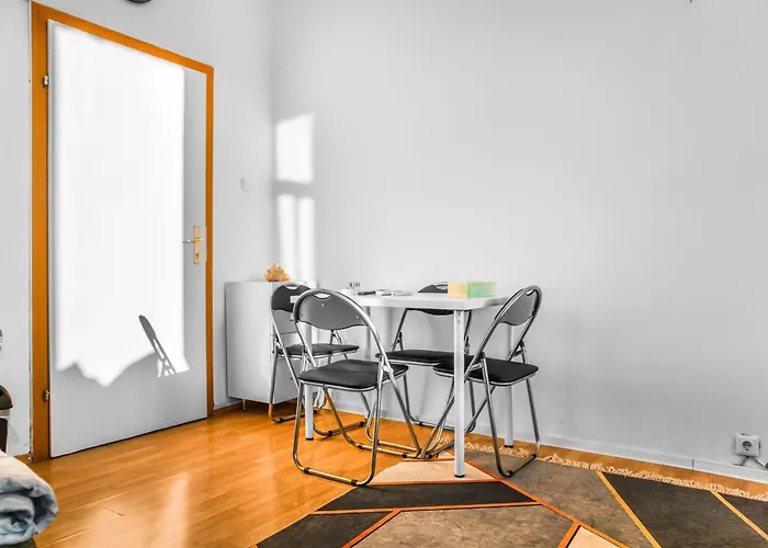Comfortable 2br Near Millennium Tower Long * Βιέννη