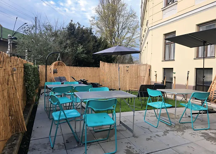 Comfortable 2br Near Millennium Tower Long Διαμέρισμα Βιέννη